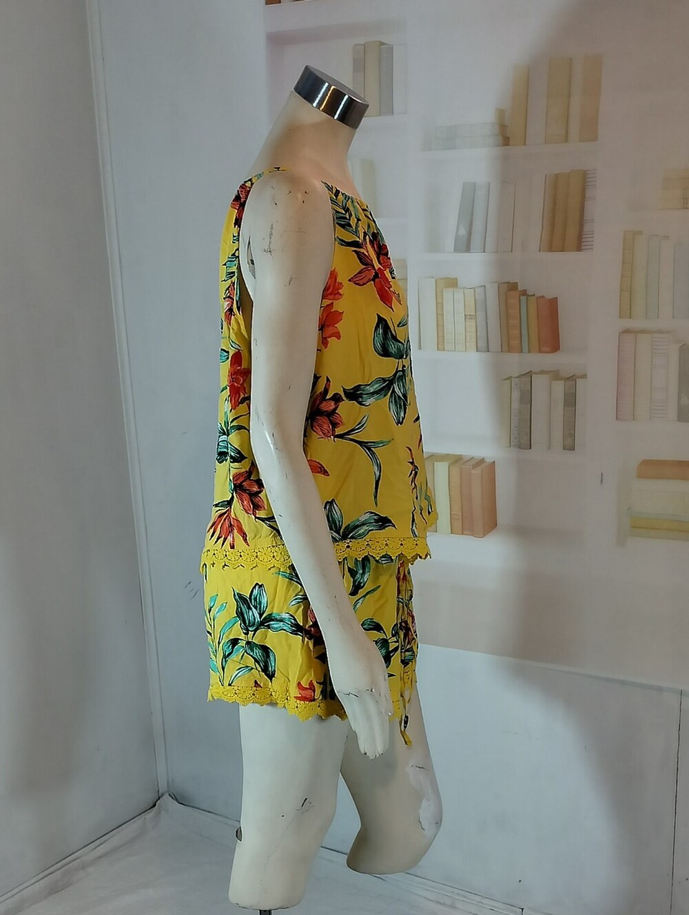 No Boundaries Yellow Tropical Print Romper - Picture 3 of 4